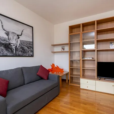 Le Gelsomine - With Free Parking And Elevator * Udine