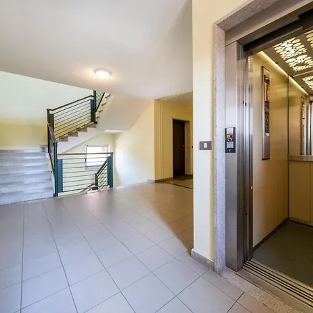 Le Gelsomine - With Free Parking And Elevator Apartment *