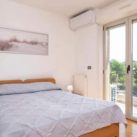 Le Gelsomine - With Free Parking And Elevator Apartment Udine