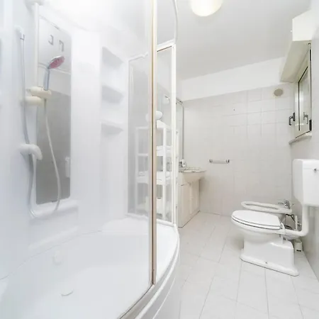 Le Gelsomine - With Free Parking And Elevator *