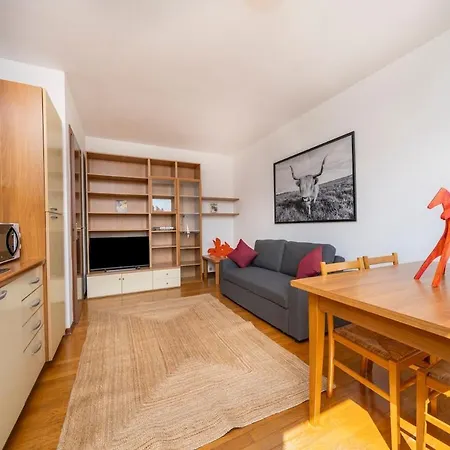 Apartment Le Gelsomine - With Free Parking And Elevator *