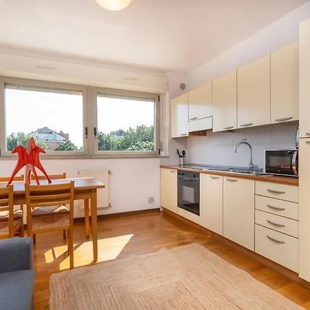 Le Gelsomine - With Free Parking And Elevator Apartment Udine